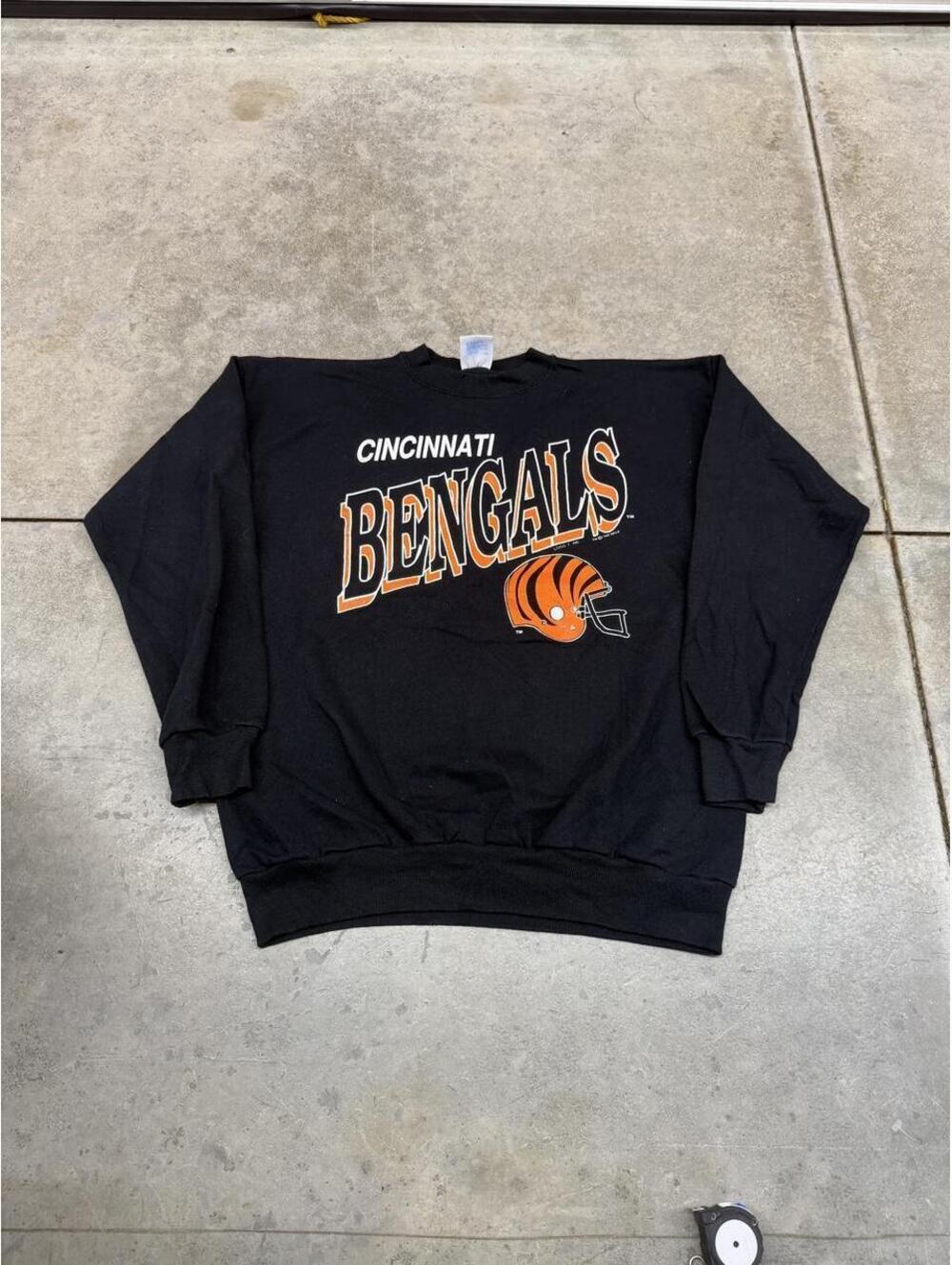 vintage cincinnati bengals black made in usa spell out crewneck size xl